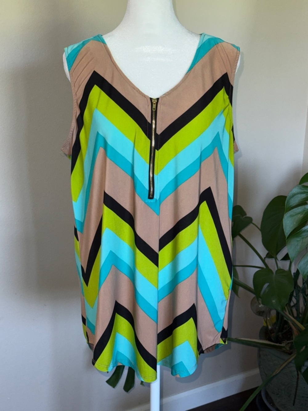 Tacera Chevron Zip-Front Sleeveless Tank - Beige, Aqua & Lime, Large